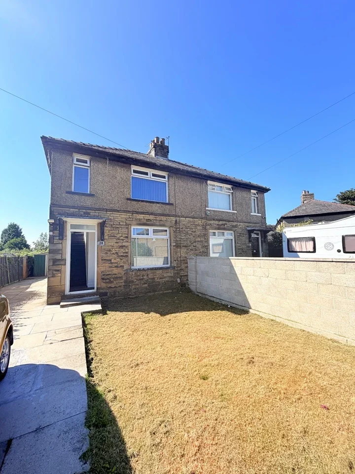 House Mandale Grove in Bradford