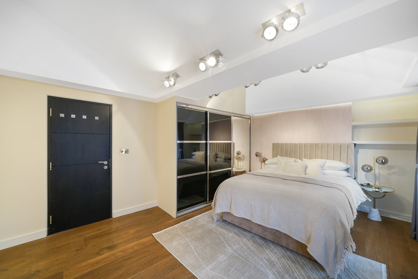 Flat Baker Street in City of Westminster