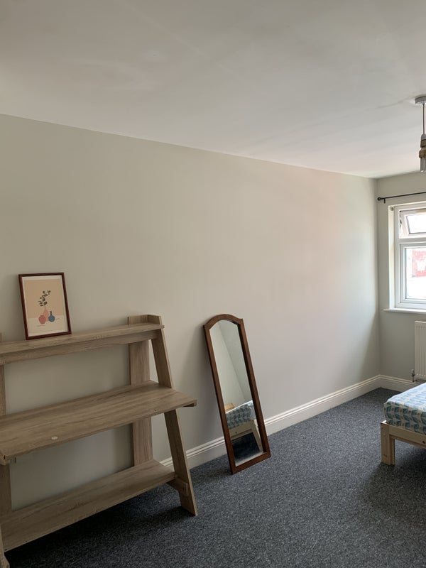 Room Norwood Road in Greater London