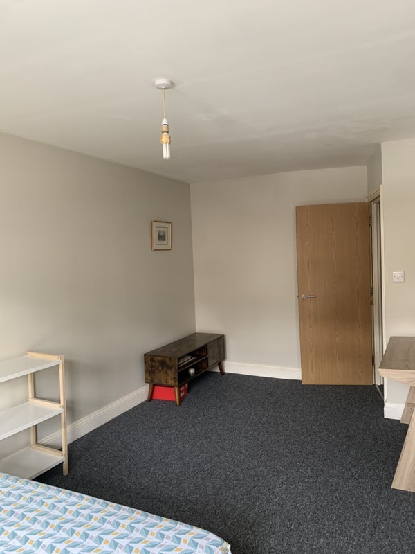 Room Norwood Road in Greater London