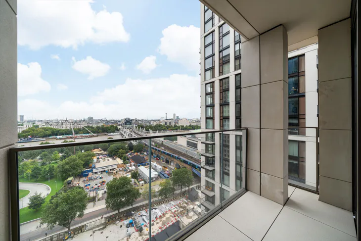 Flat York Road in Greater London