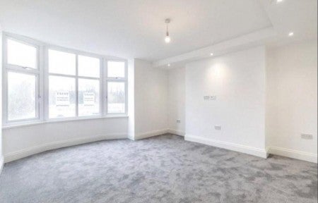 Flat Chevin Avenue in Bradford