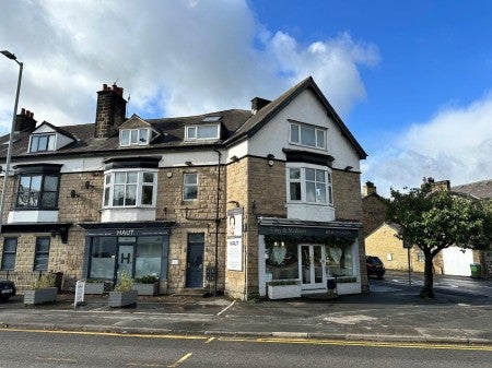 Flat Chevin Avenue in Bradford