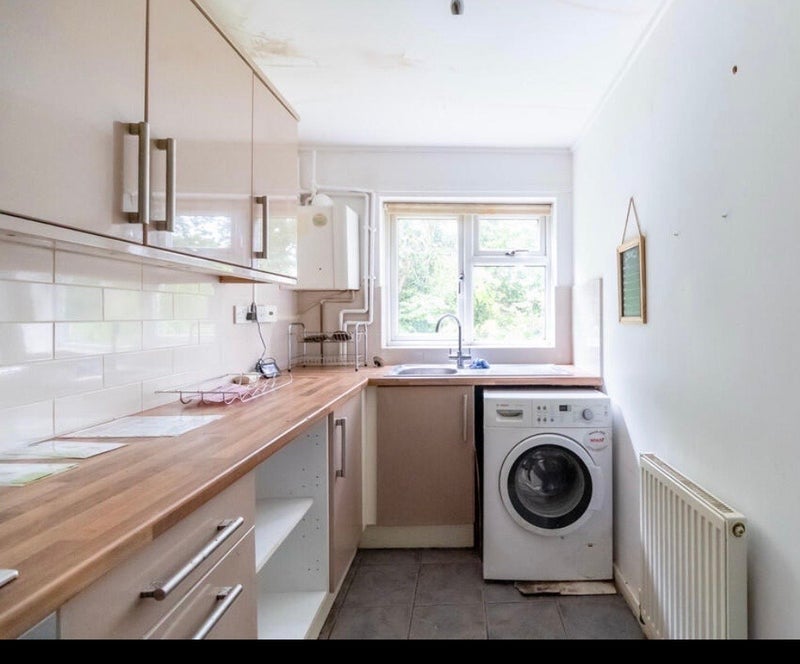 Flat B5000 in Tamworth