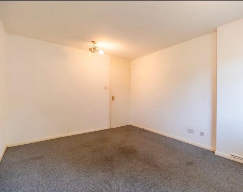 Flat B5000 in Tamworth
