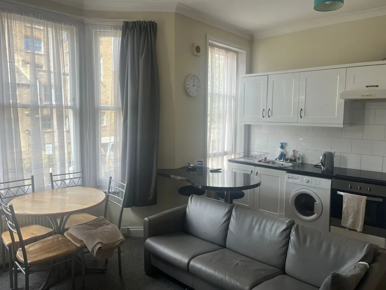 Room Saltram Crescent in City of Westminster