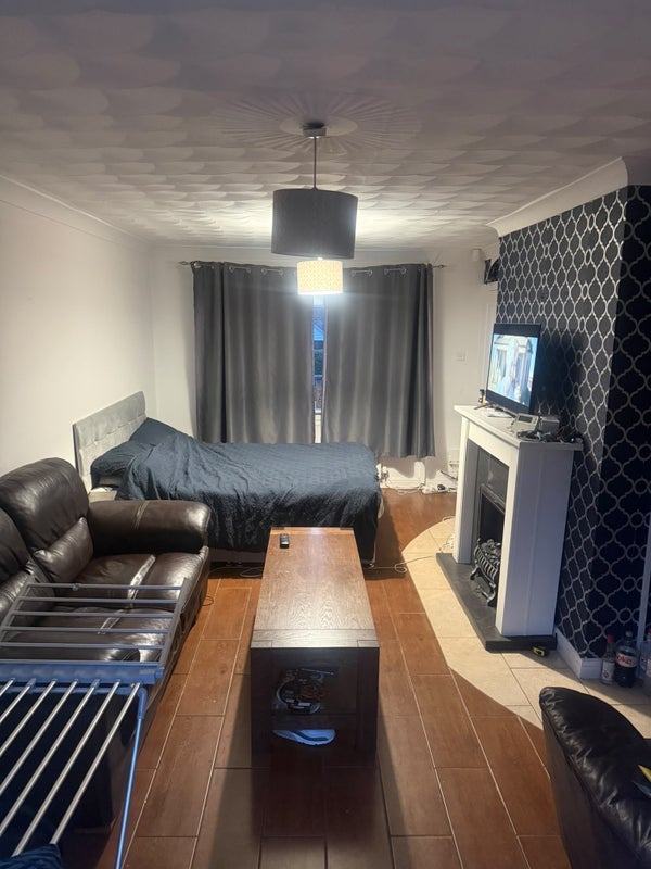 Room Portree Crescent in Blackburn