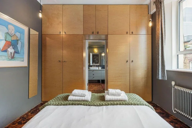 Flat Great Sutton Street in Greater London