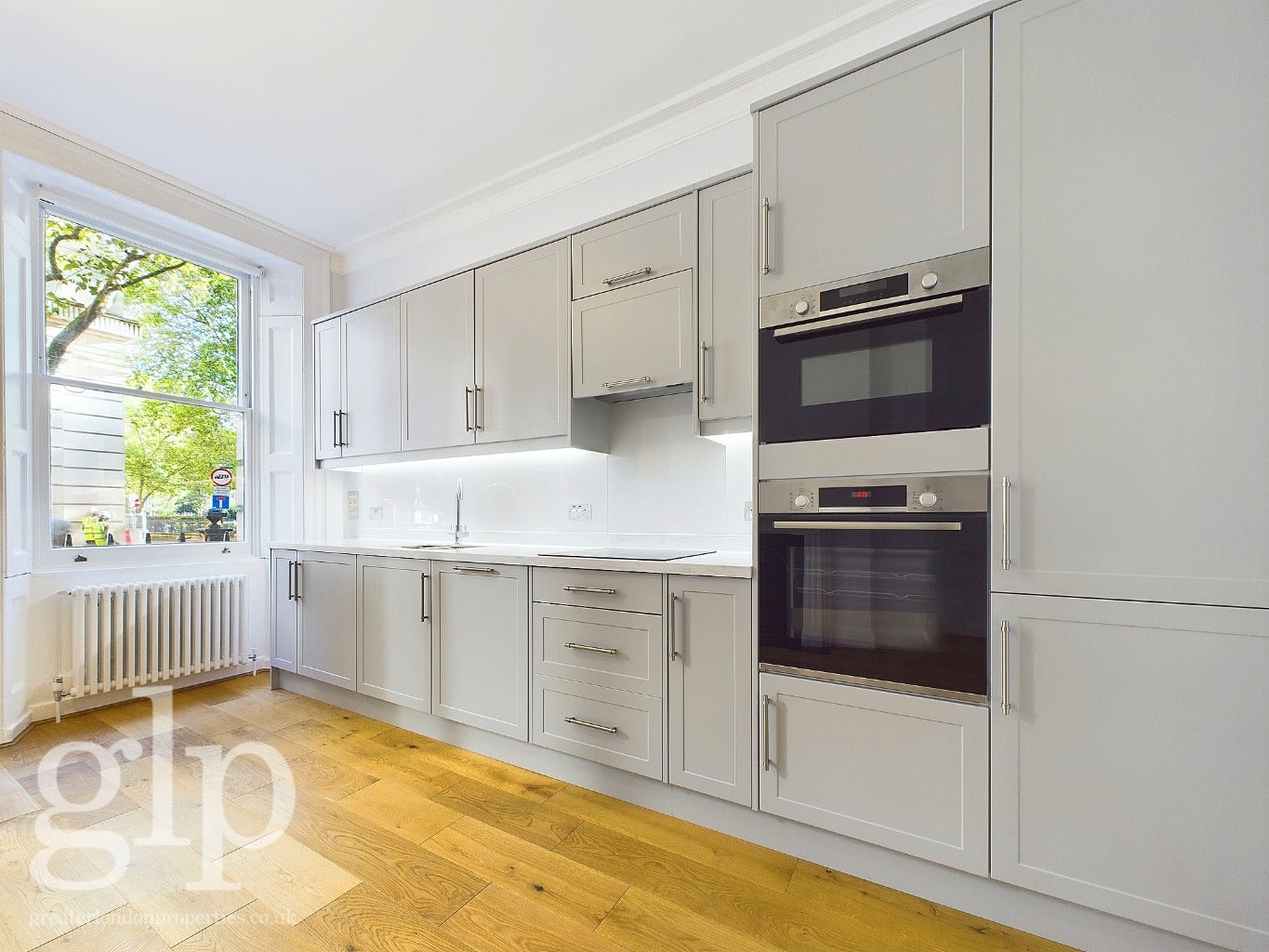 Flat Bloomsbury Place in Greater London