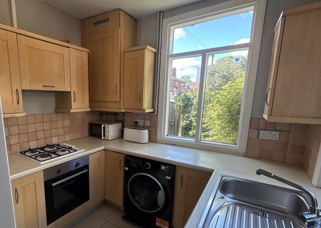 Room Eldon Road in Birmingham
