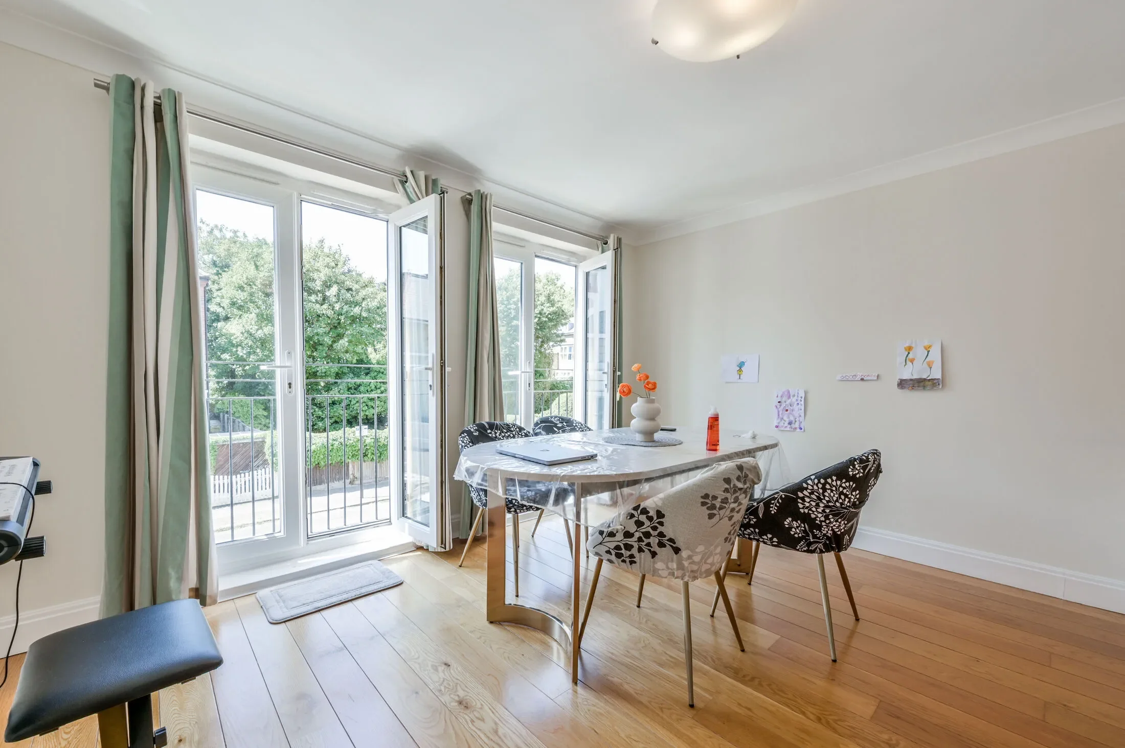 Flat Marlborough Road in Greater London