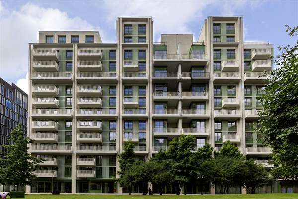 Flat Handyside Street in Greater London