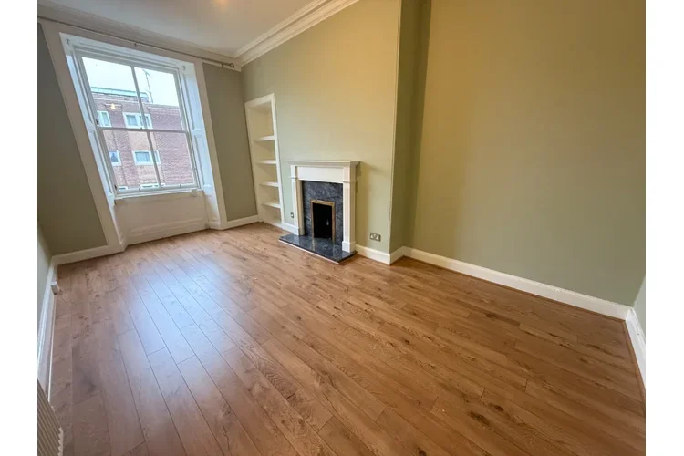 Flat Henderson Gardens in City of Edinburgh
