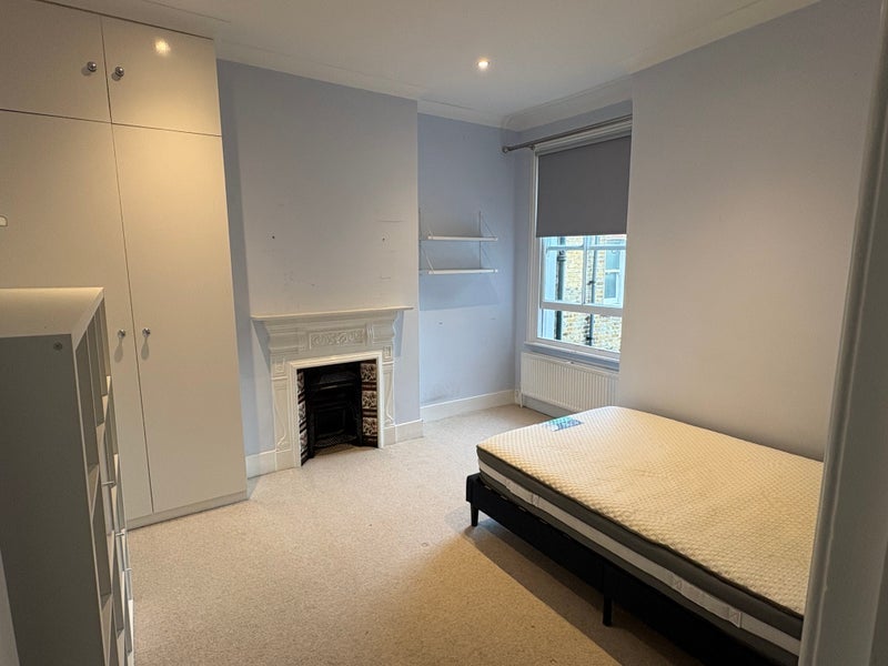Room Haldon Road in Greater London
