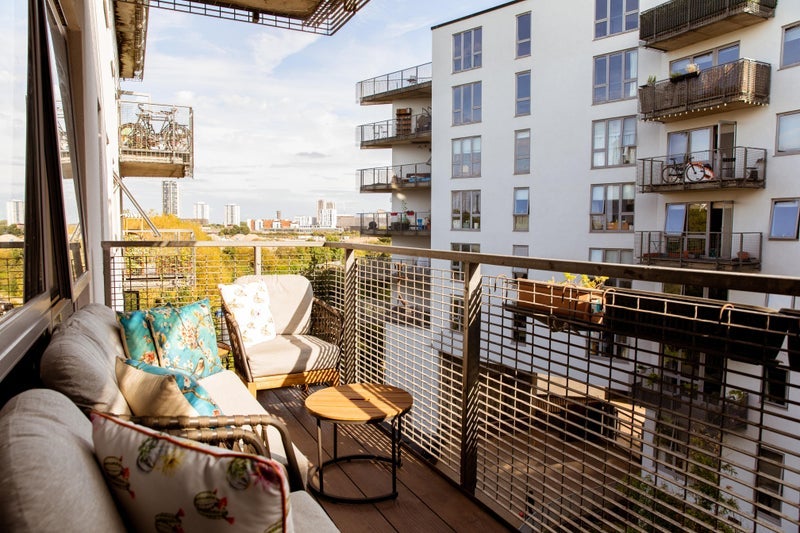 Room Wick Lane in Greater London