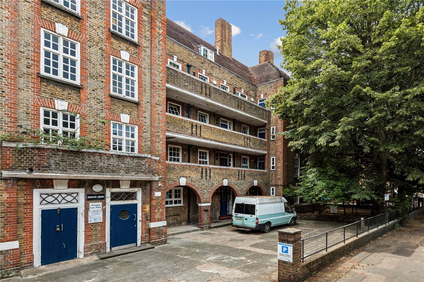 Flat Mill Row in Greater London