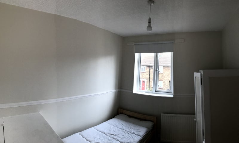 Room Murray Square in Greater London