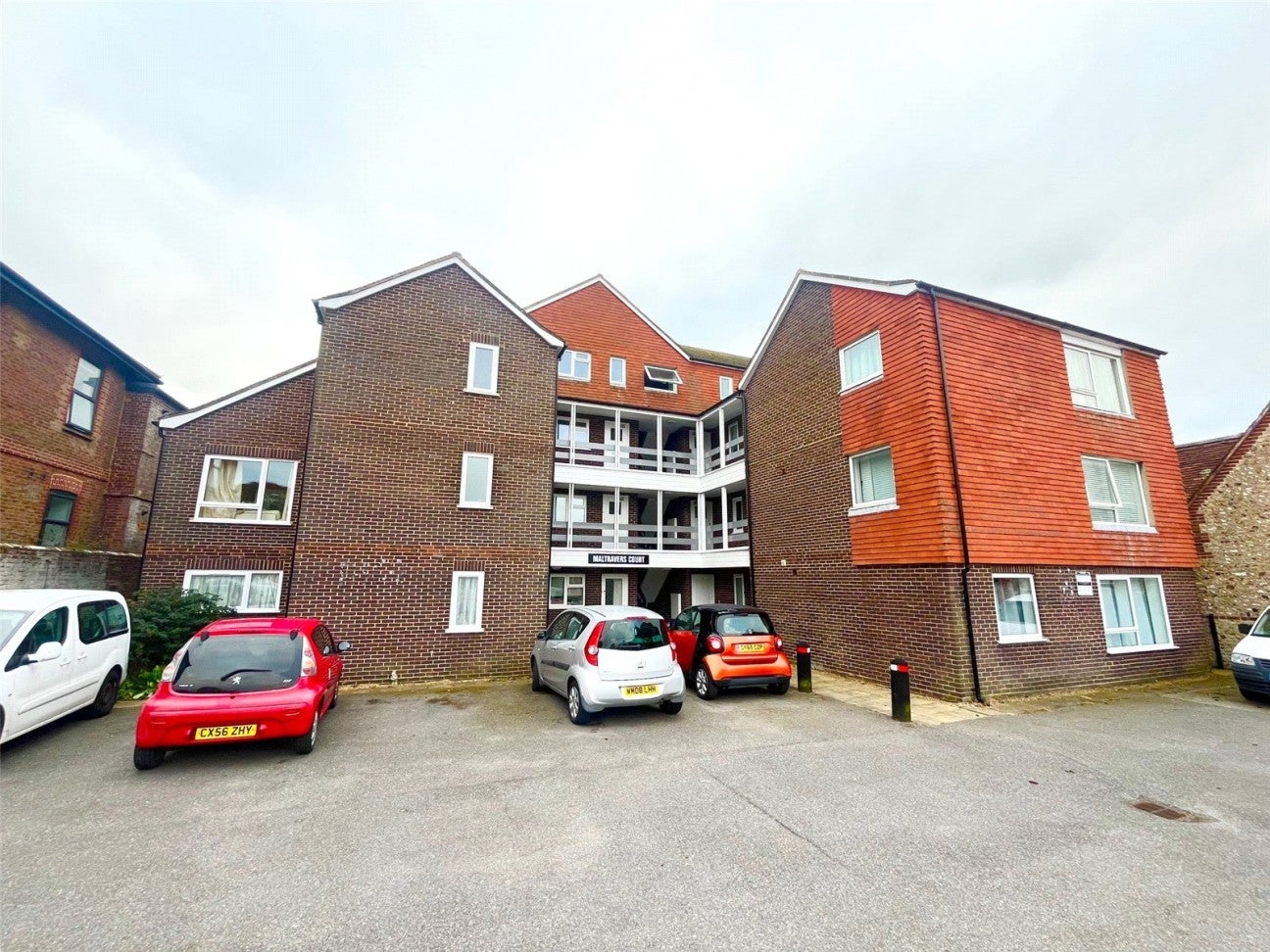 Flat Maltravers Road in Arun