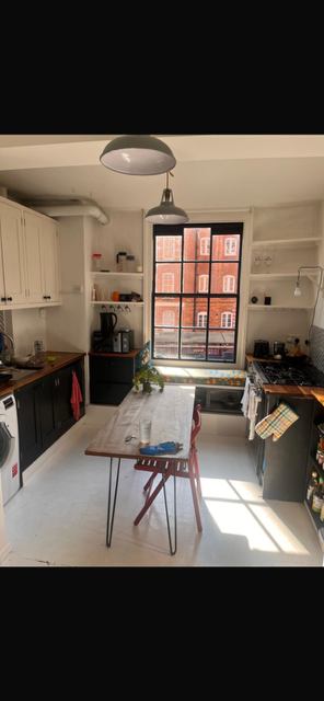 Room Swanfield Street in Greater London