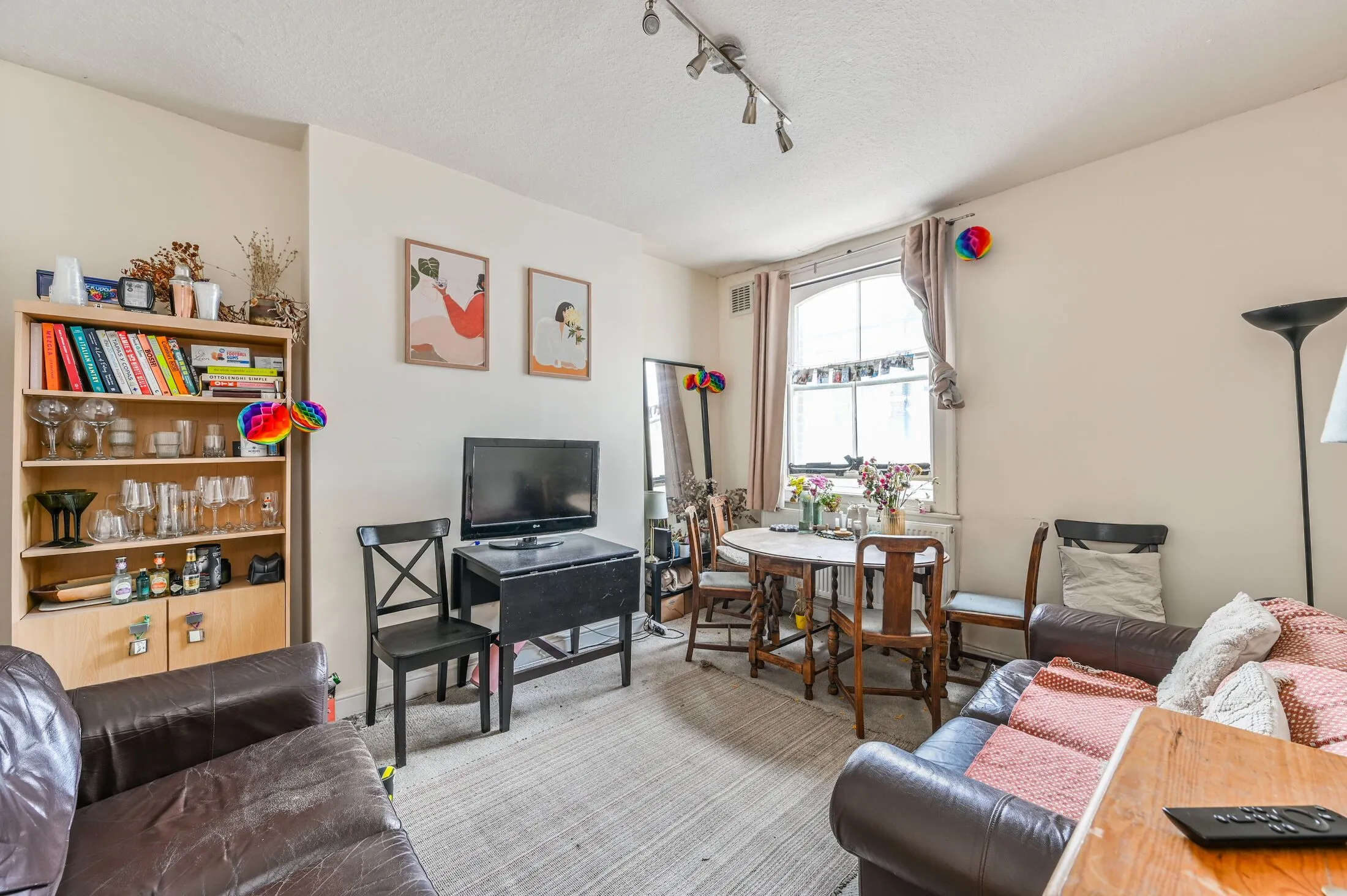 Flat Louvaine Road in Greater London