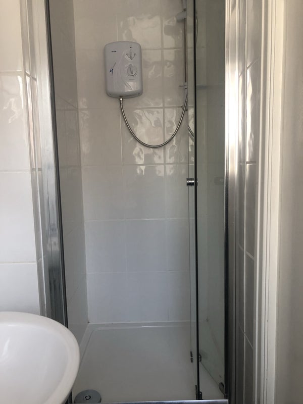 Room Sandon Road in Sefton