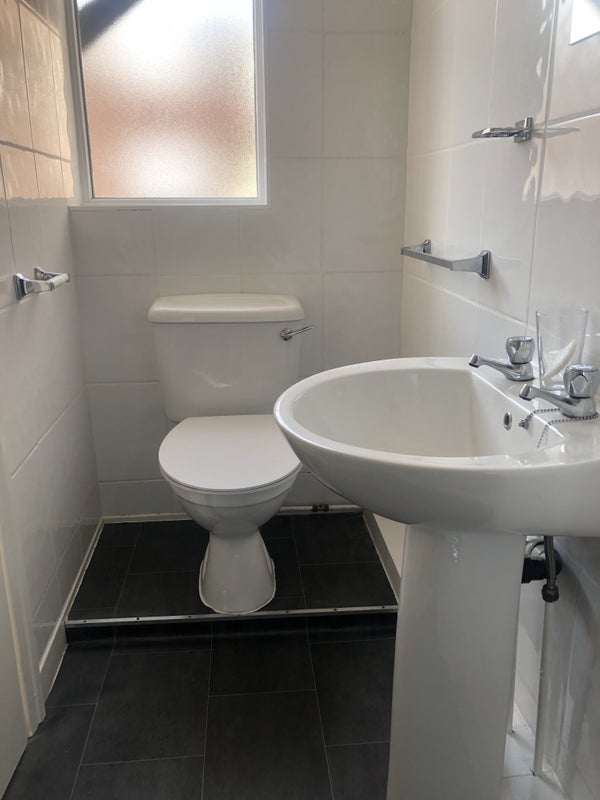 Room Sandon Road in Sefton