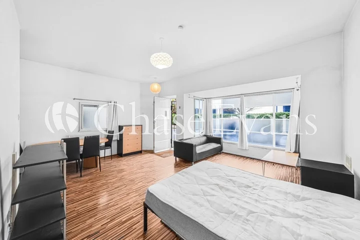 Flat Limehouse Link in Greater London