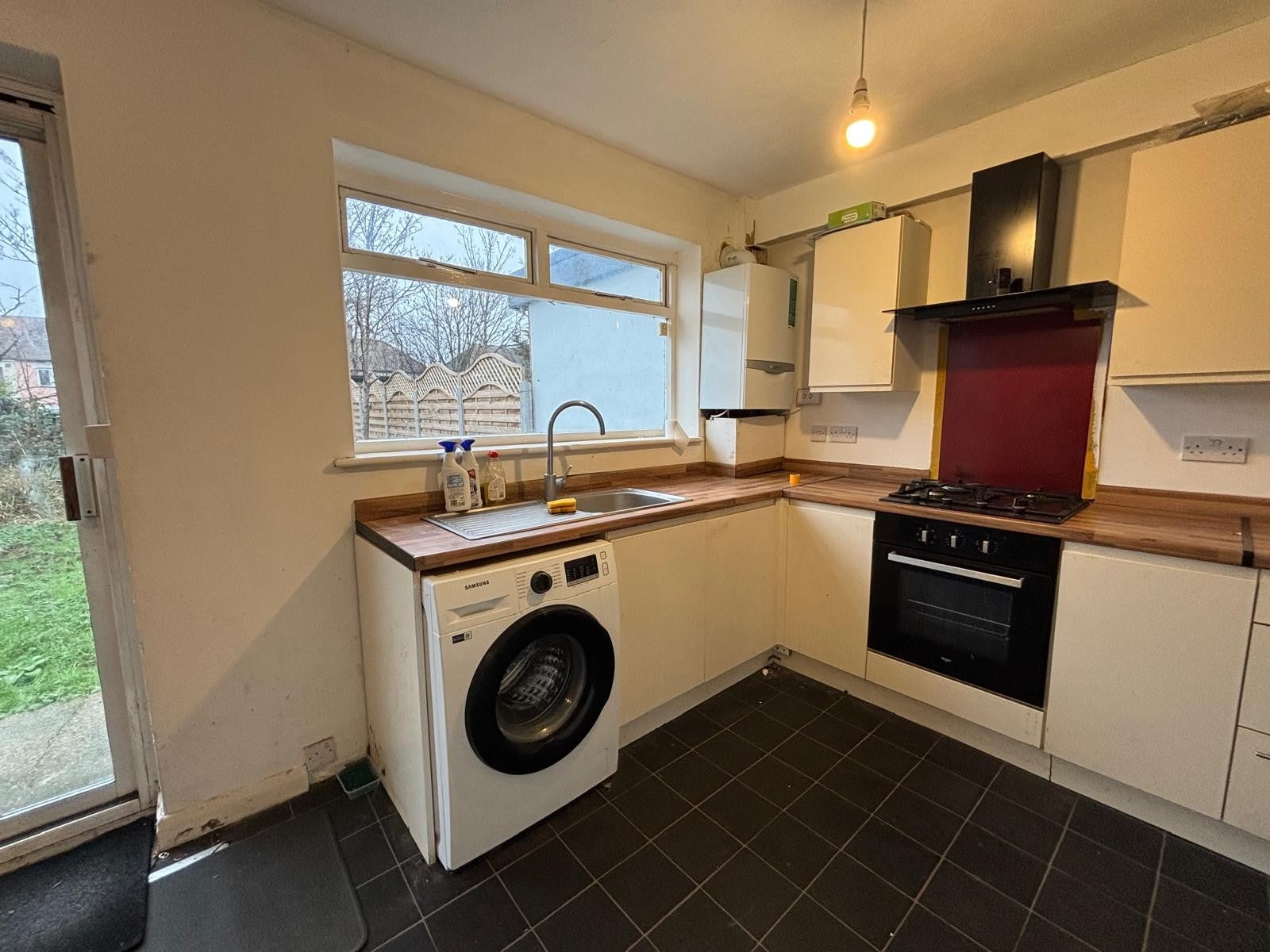 House Ashurst Drive in Greater London