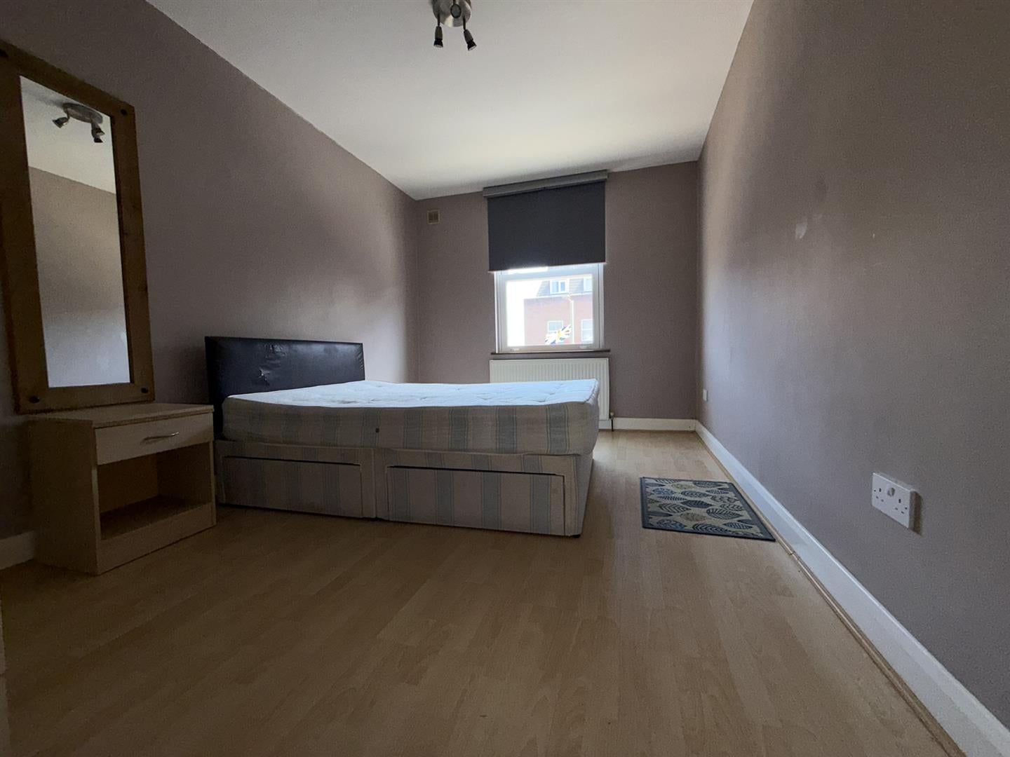 Flat Brent Street in Greater London
