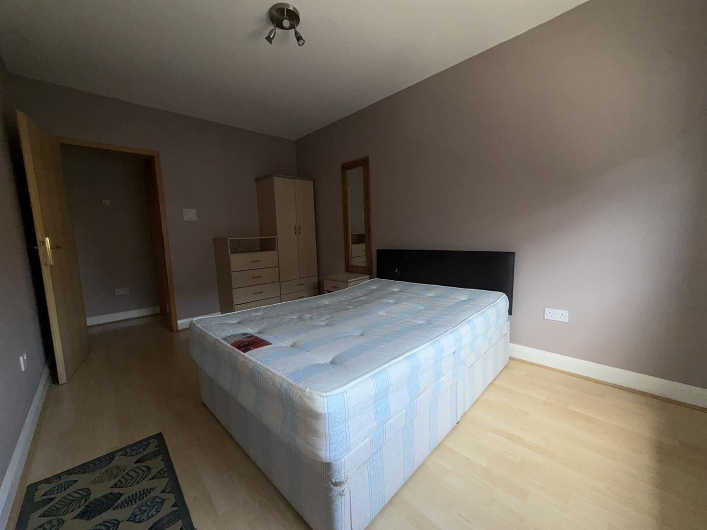 Flat Brent Street in Greater London