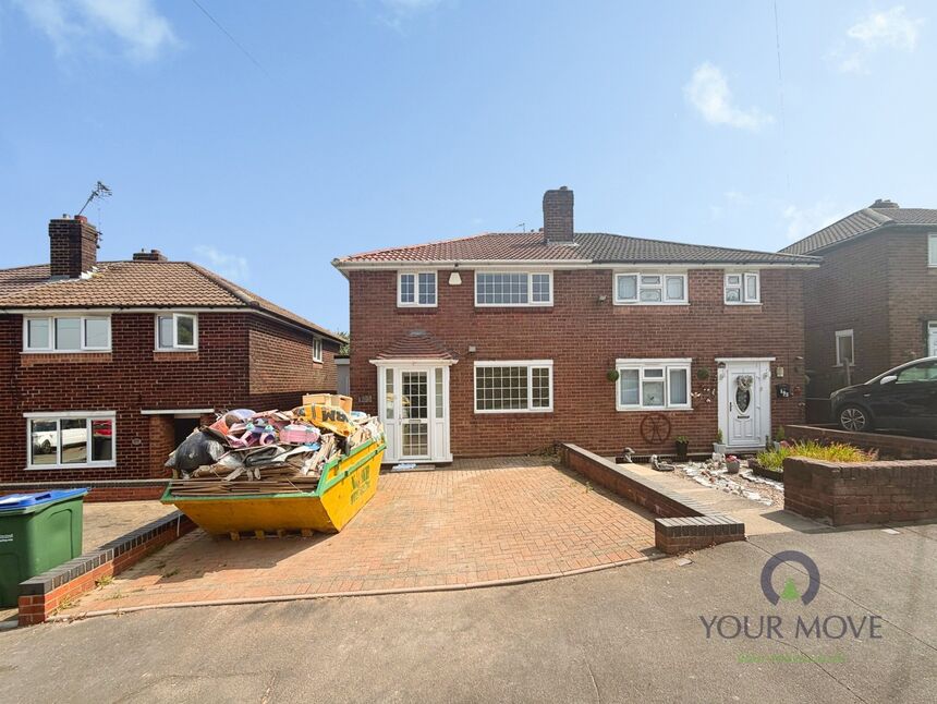 House Middlefield Road in Sandwell