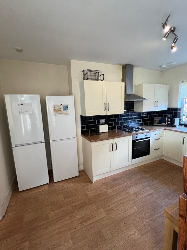 Room Clarence Avenue in Doncaster