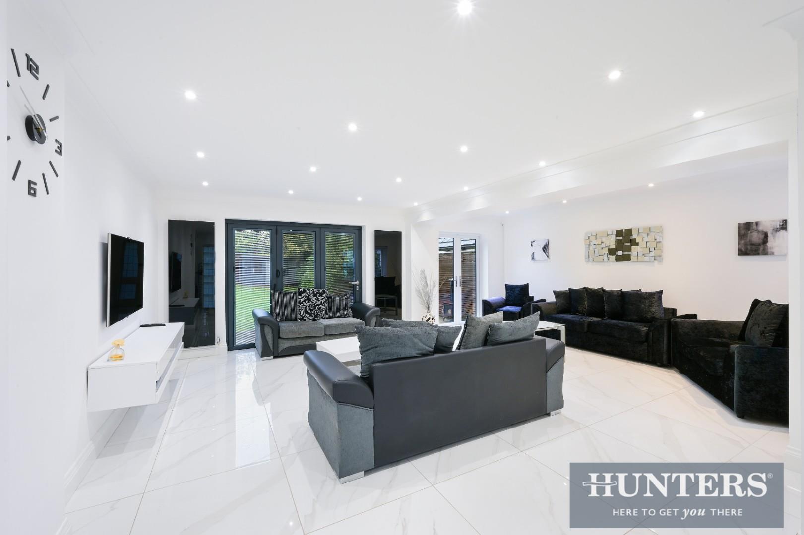 House Rosebery Road in Epsom and Ewell