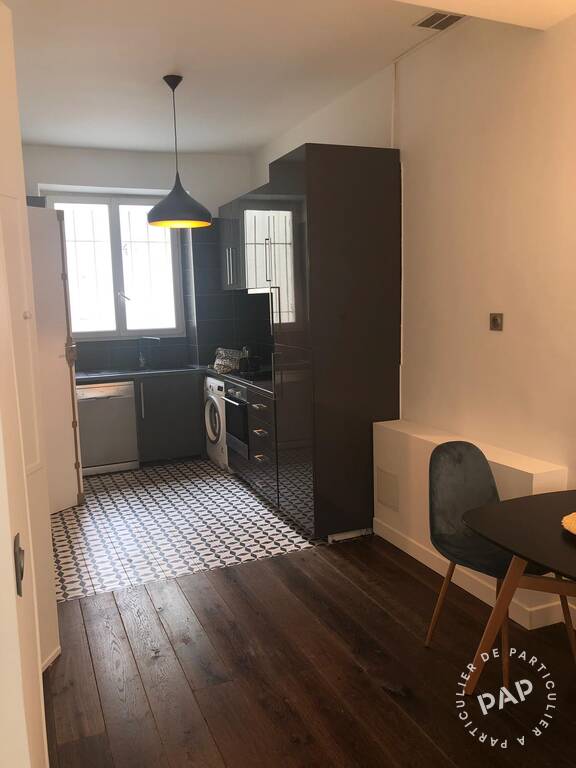 Appartement Cour de Rome à Paris