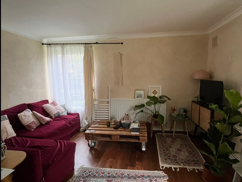 Flat Chelwood Walk in Greater London