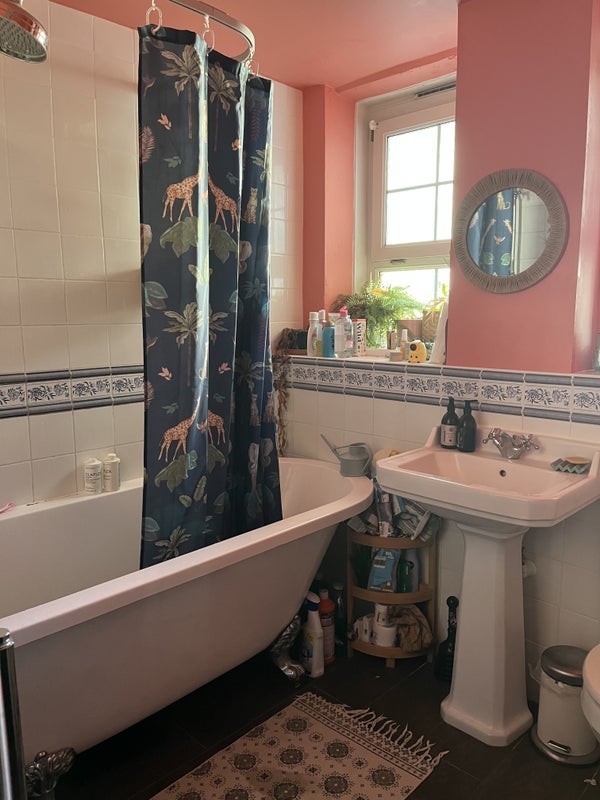 Flat Chelwood Walk in Greater London
