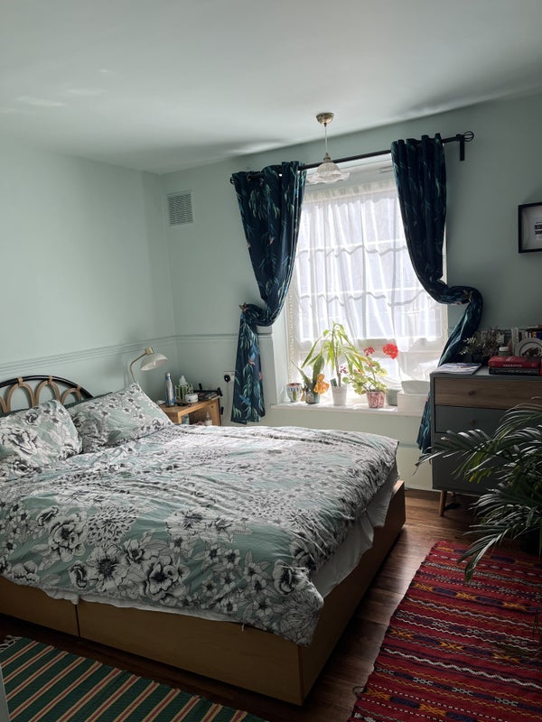 Flat Chelwood Walk in Greater London