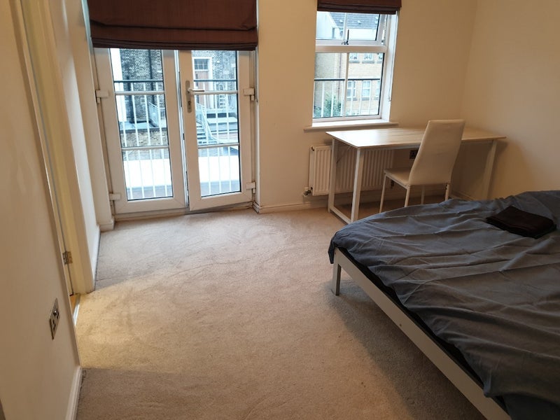 Room Olliffe Street in Greater London