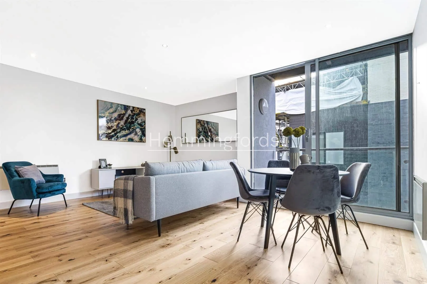 Flat Dereham Place in Greater London