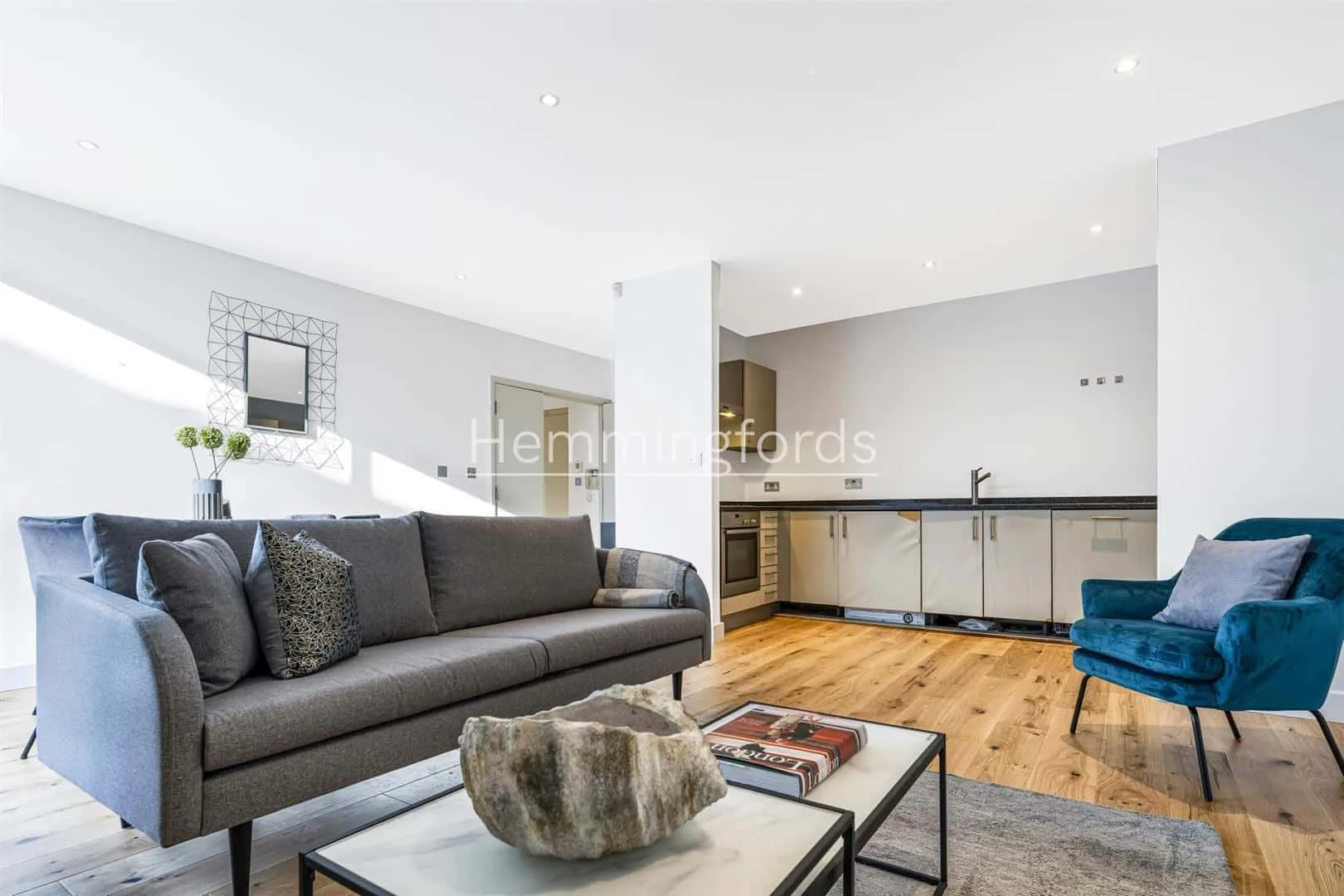 Flat Dereham Place in Greater London