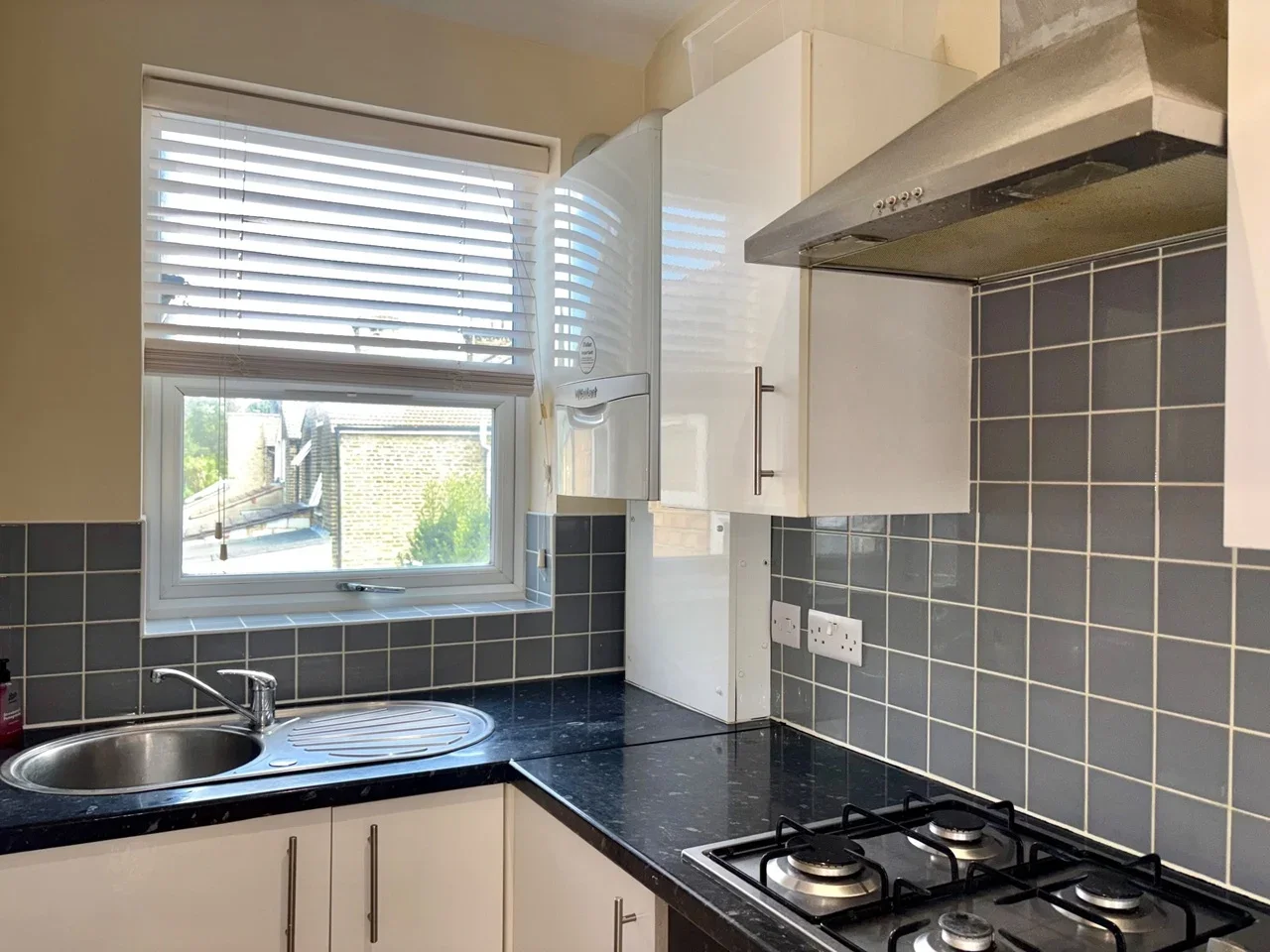 Flat Selby Road in Greater London