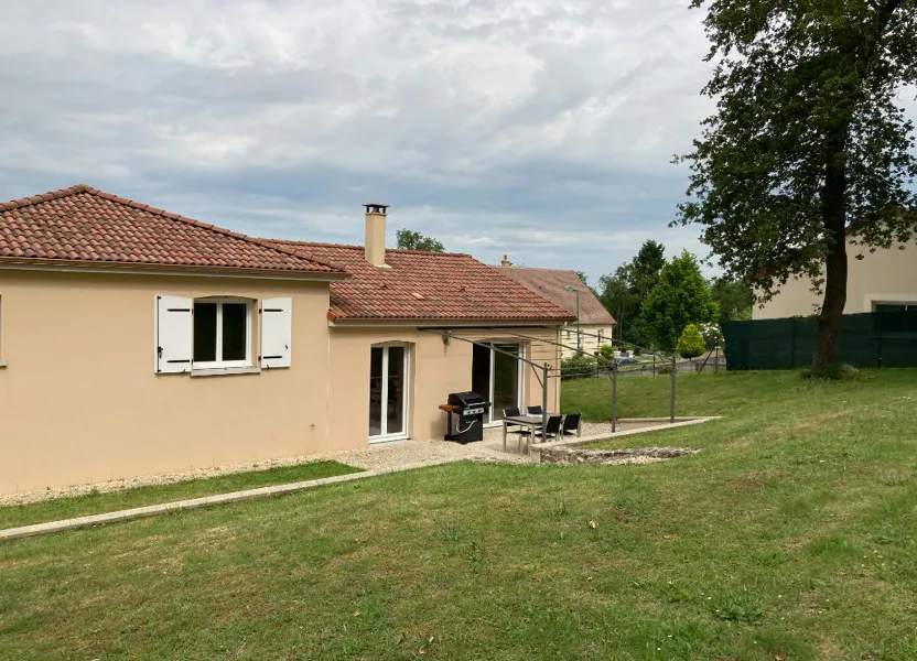 House Rue du Boulou in Bosmie-l'Aiguille