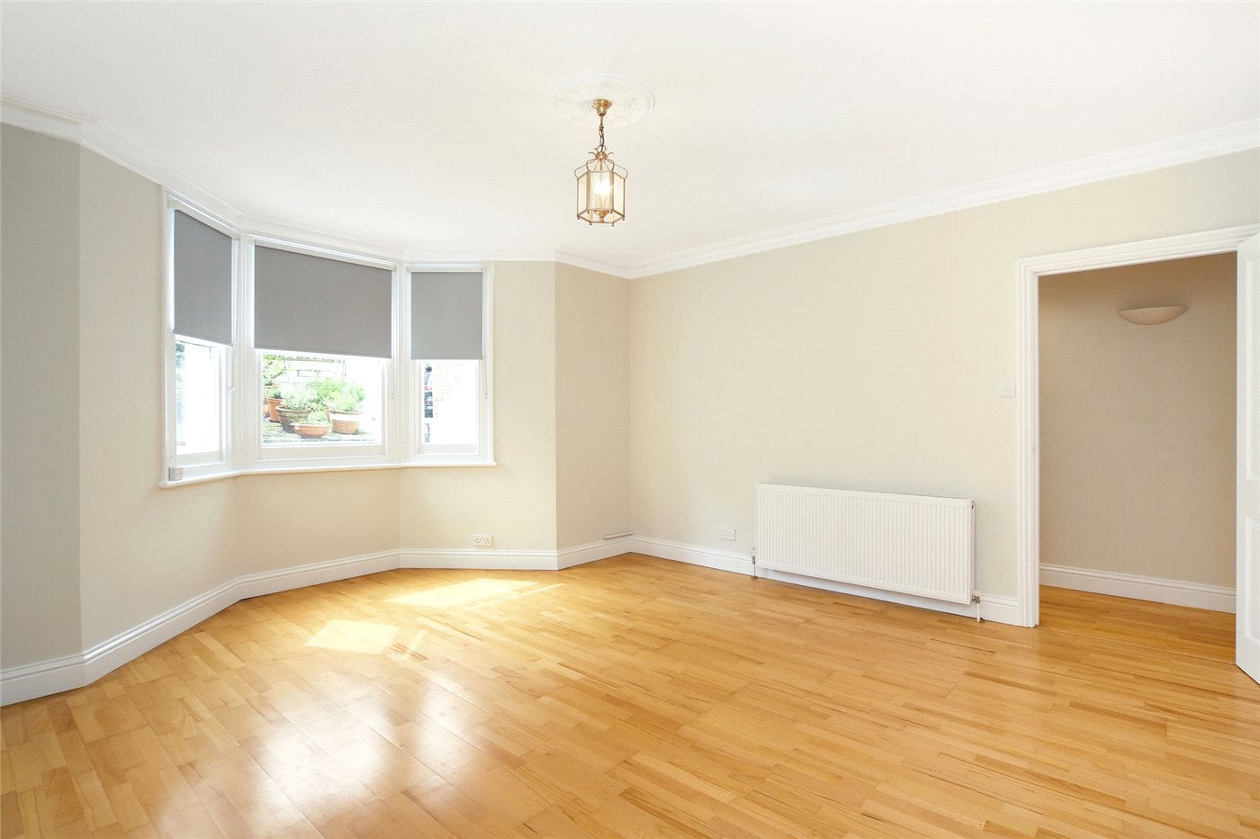 Flat St. Stephen's Avenue in Greater London