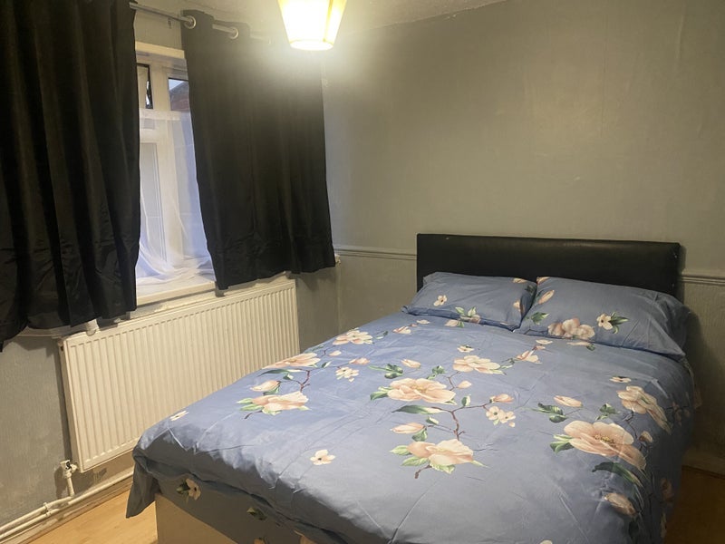 Room Bromwich Walk in Birmingham