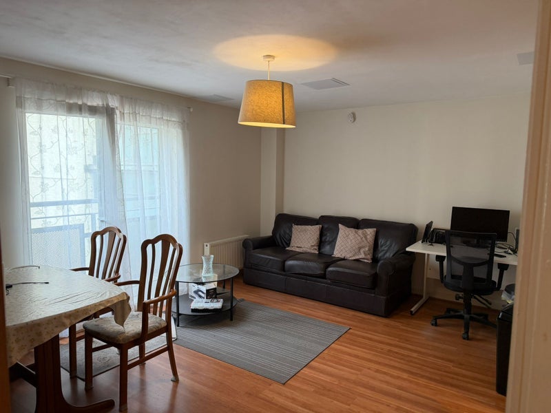 Flat Dunblane Street in Glasgow