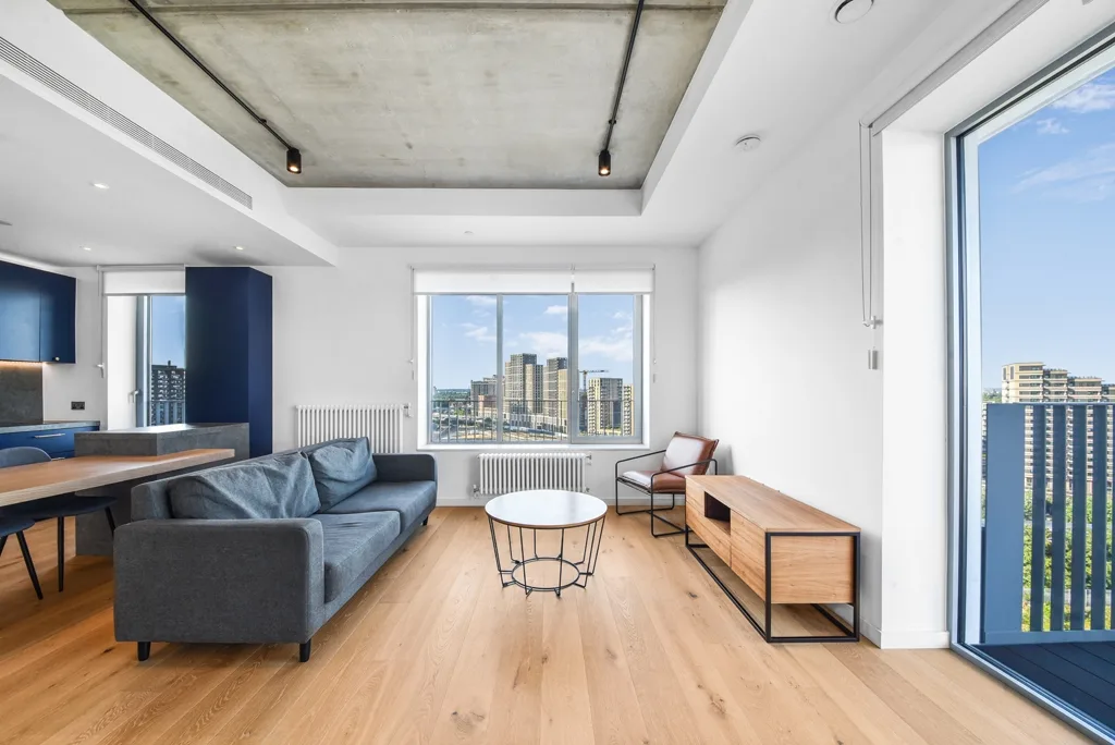 Flat Castle Slip in Greater London
