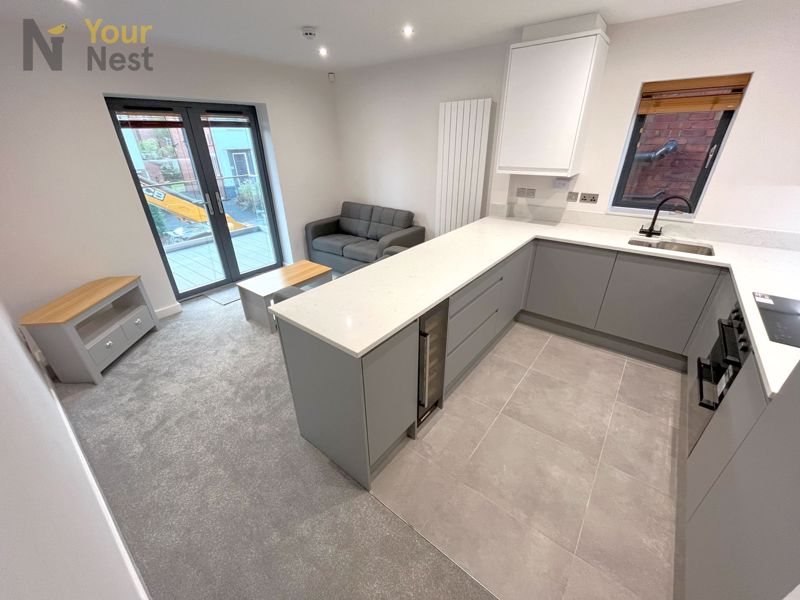 Flat Derwentwater Terrace in Leeds