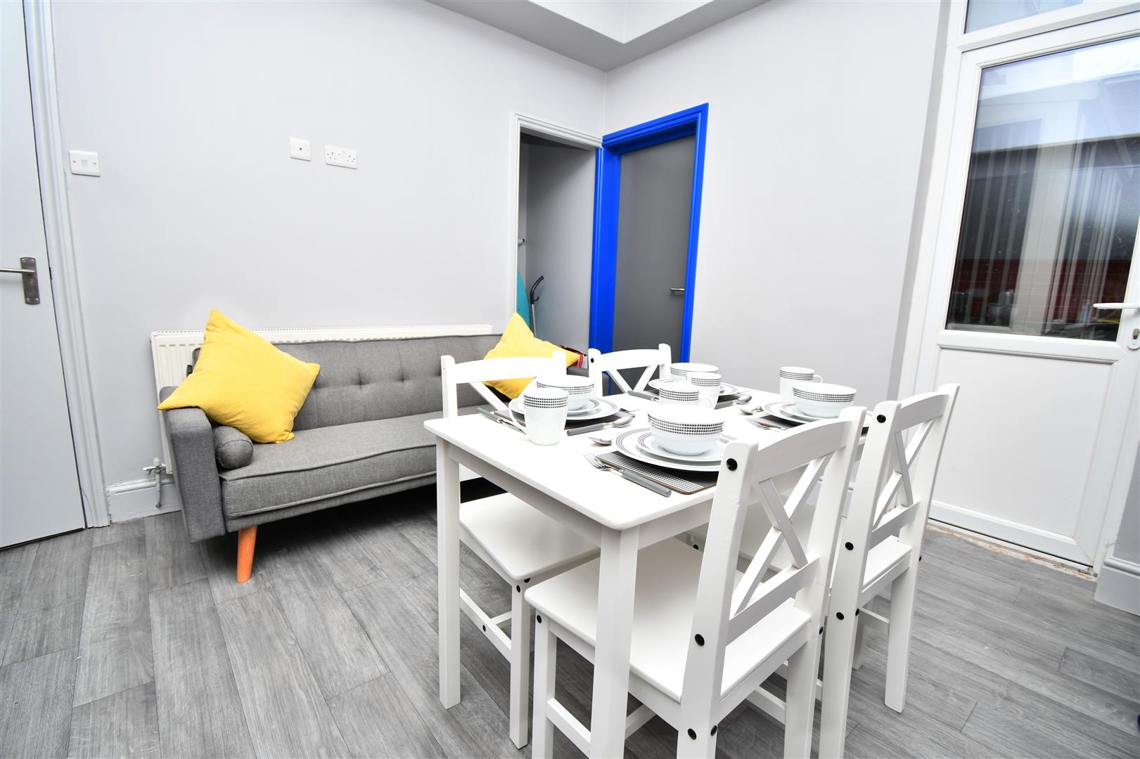 Room Pedder Street in Preston