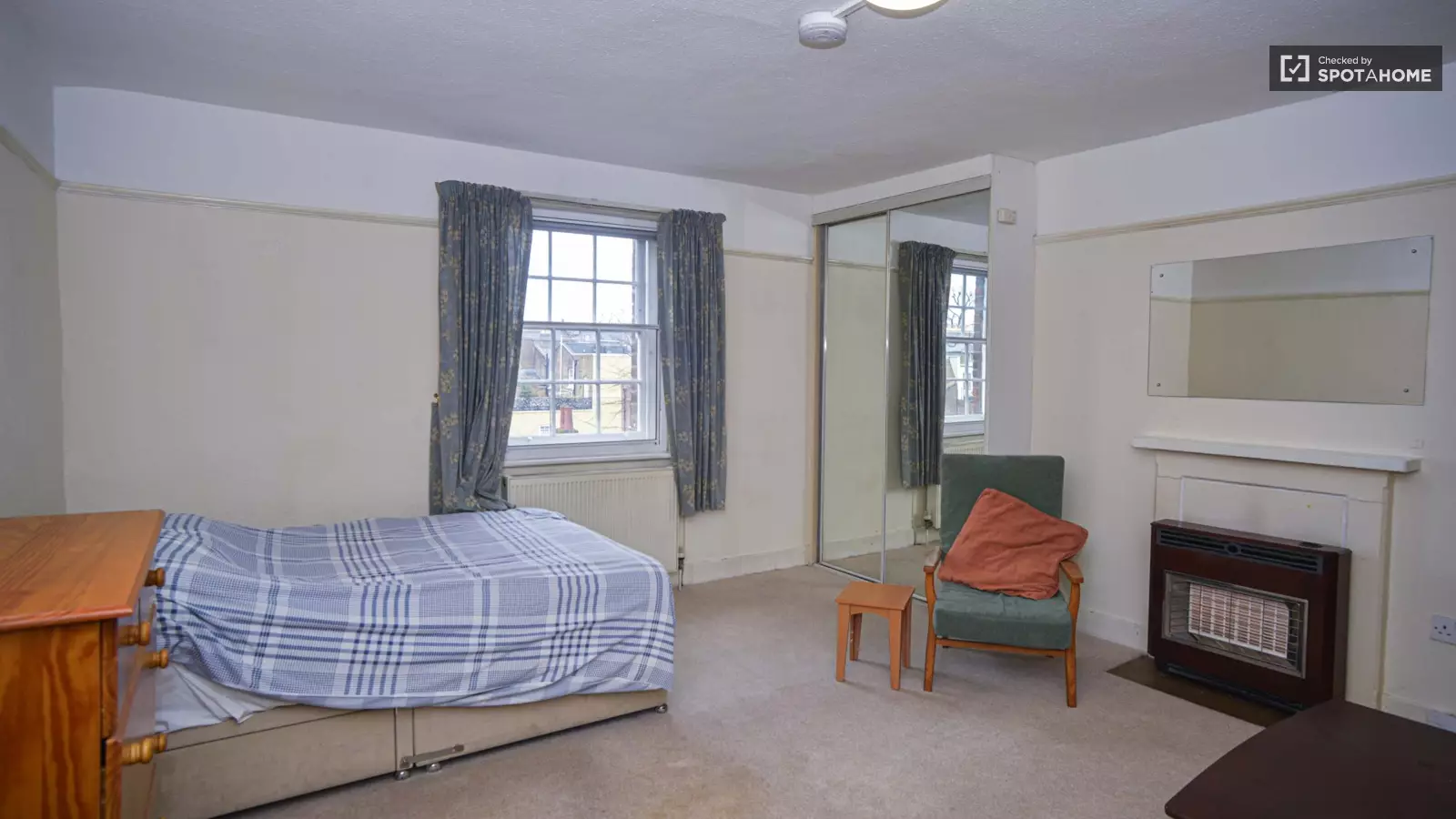 Flat St Anns Villas in Greater London
