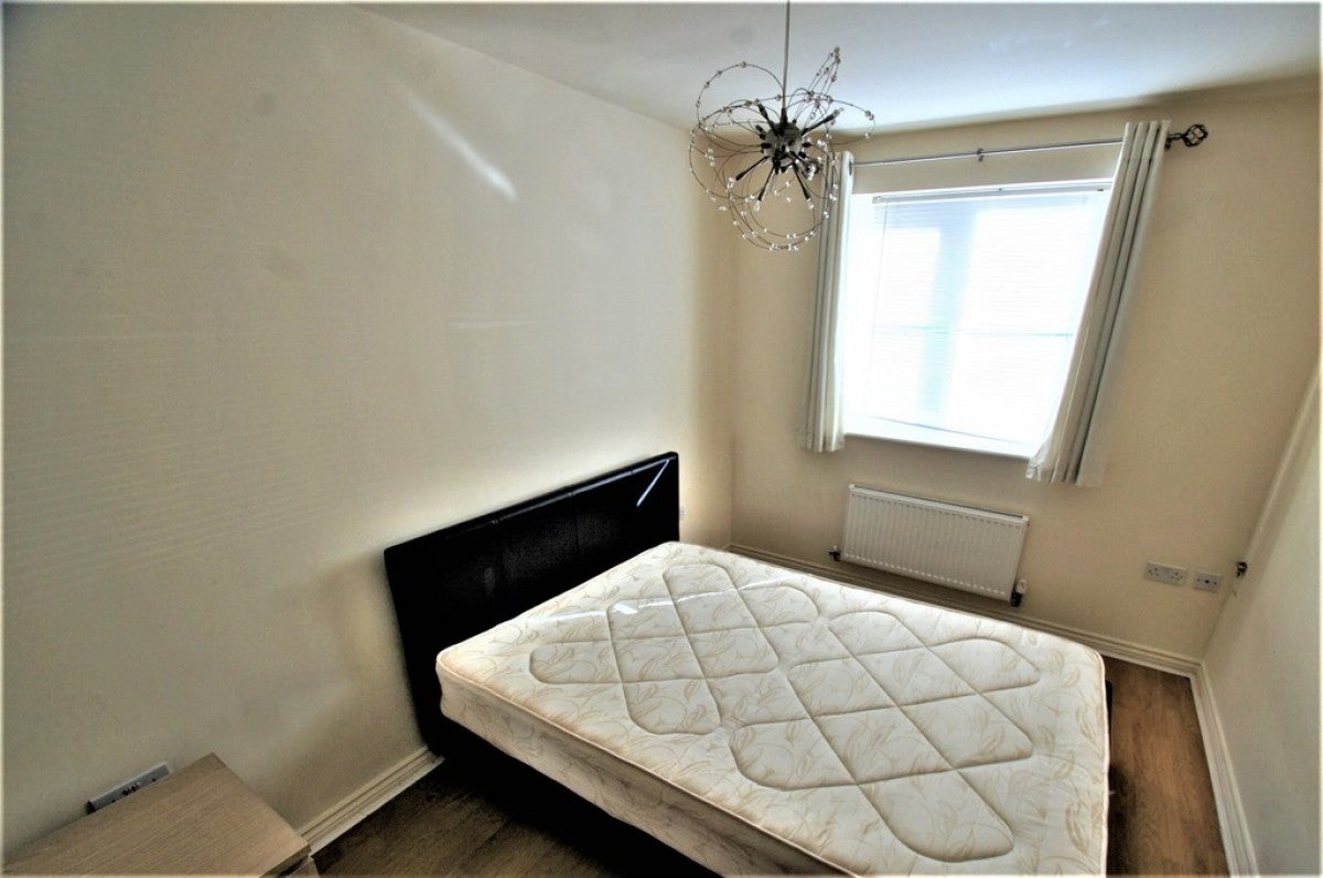 Flat Signet Square in Coventry